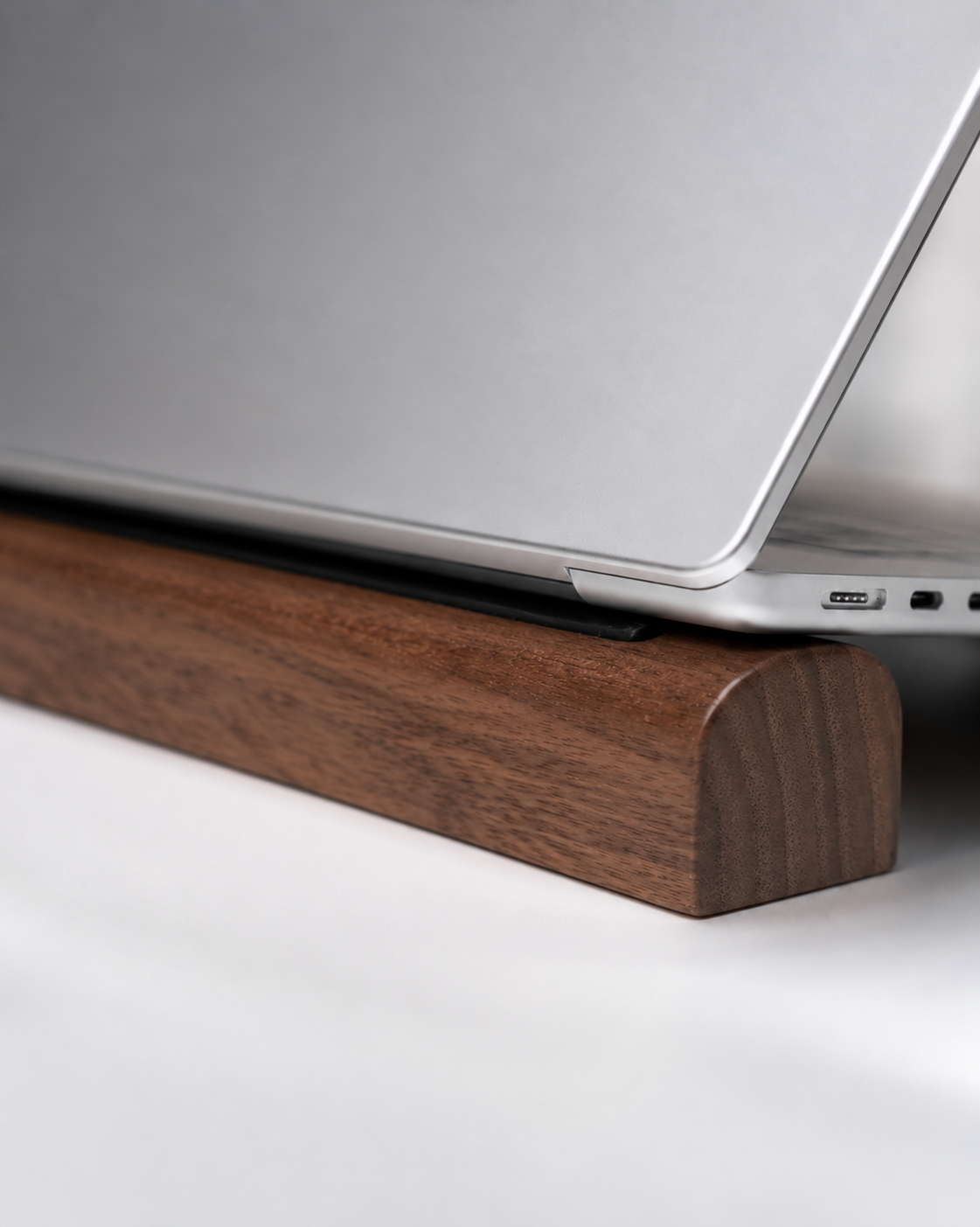 Solid wood with a wood-wax-oil finish